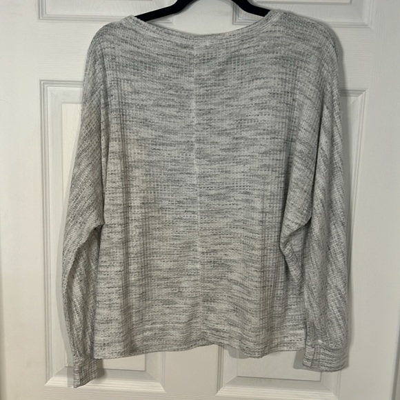 Cyrus medium Dolman style waffle Top - Picture 4 of 10